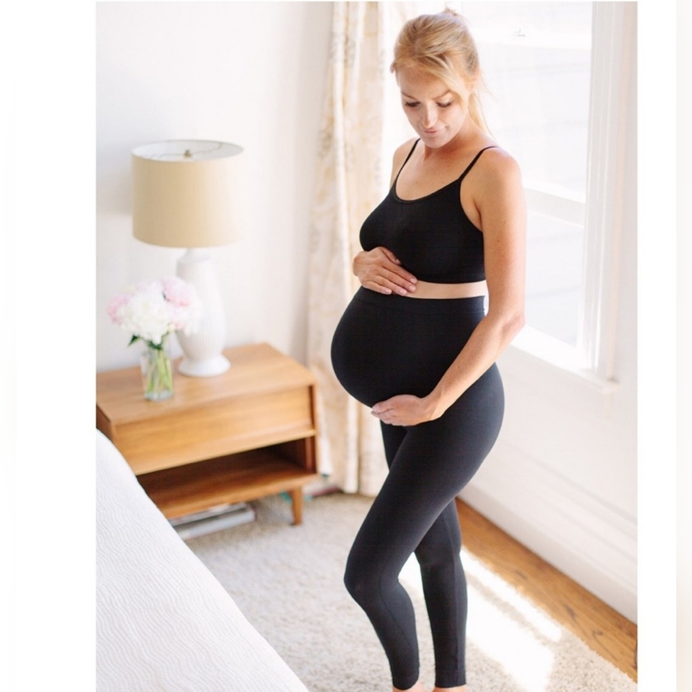 Ingrid & Isabel Maturity Seamless Belly Leggings Size 1 (0-8) Black